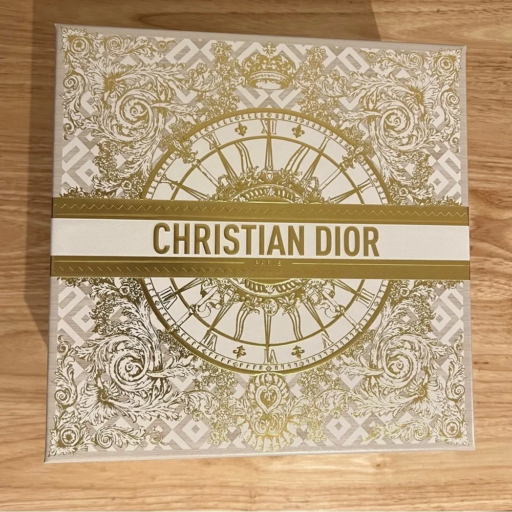 Christian Dior Holiday Box - Picture 2 of 7